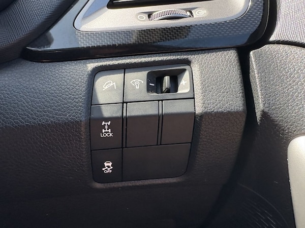 Used Hyundai Santa Fe 2014 for sale - 76162921: Photo 24