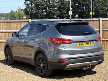 Used Hyundai Santa Fe 2014 for sale - 76162921: Photo 3
