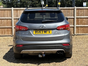 Used Hyundai Santa Fe 2014 for sale - 76162921: Photo 4