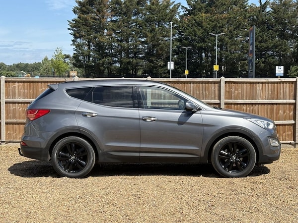 Used Hyundai Santa Fe 2014 for sale - 76162921: Photo 6
