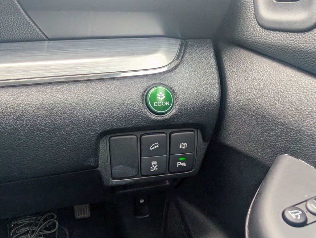 Used Honda CR-V 2015 for sale - 77110481: Photo 16