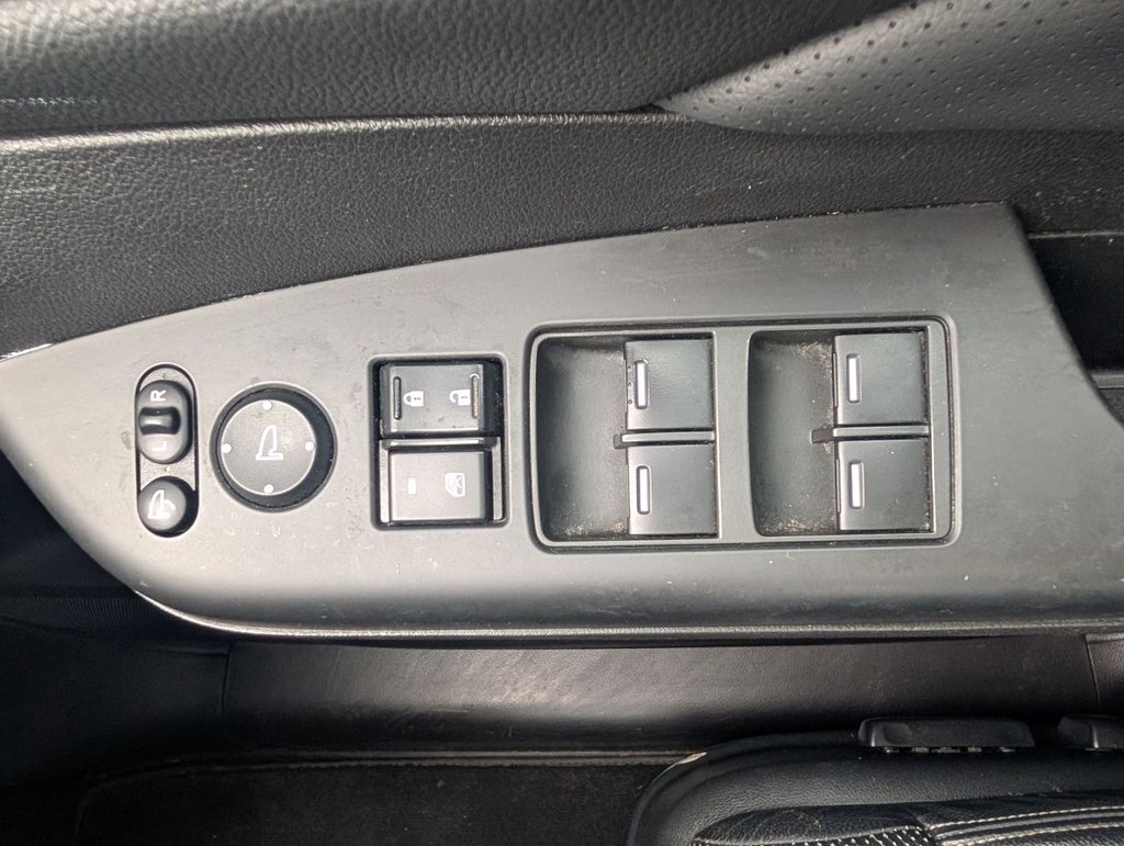 Used Honda CR-V 2015 for sale - 77110481: Photo 17