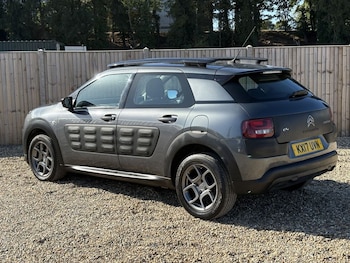 Used Citroen C4 Cactus 2017 for sale - 75745926: Photo