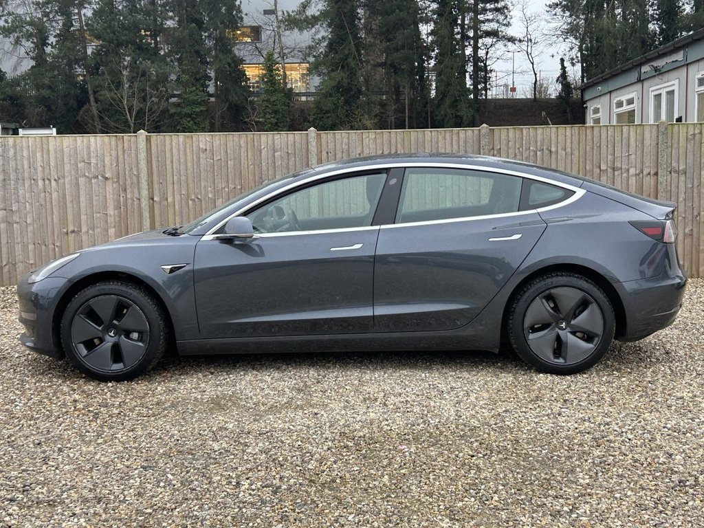 Used Tesla Model 3 2019 for sale - 77798178: Photo 2