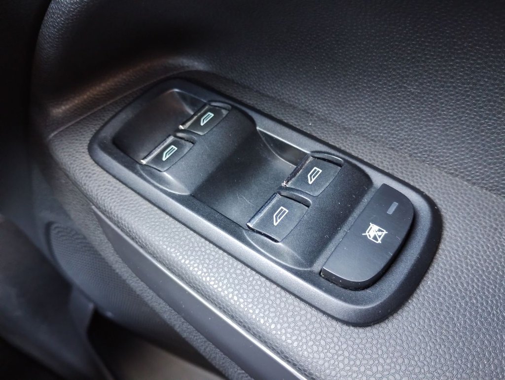 Used Ford Ecosport 2017 for sale - 76739943: Photo 21