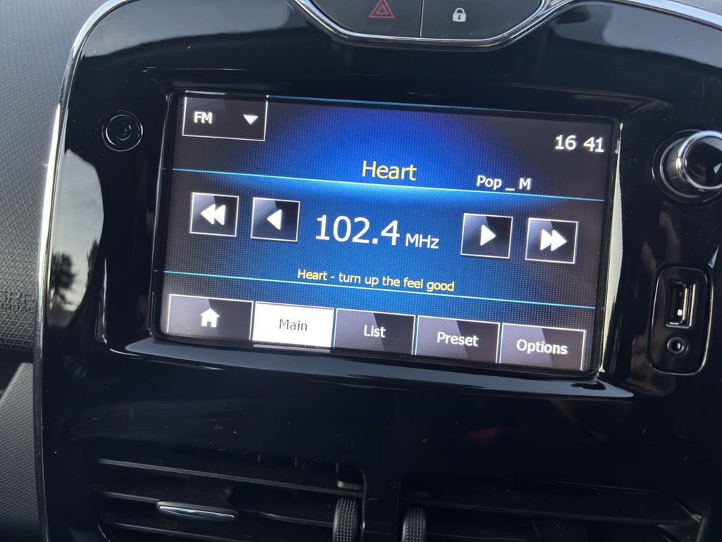 Used Renault Clio 2013 for sale - 76385889: Photo 16