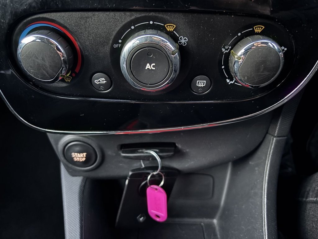 Used Renault Clio 2013 for sale - 76385889: Photo 19