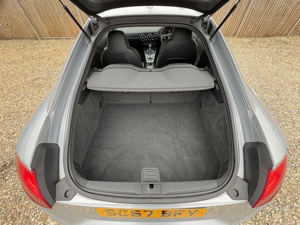 Used Audi TT 2018 for sale - 76303566: Photo 12