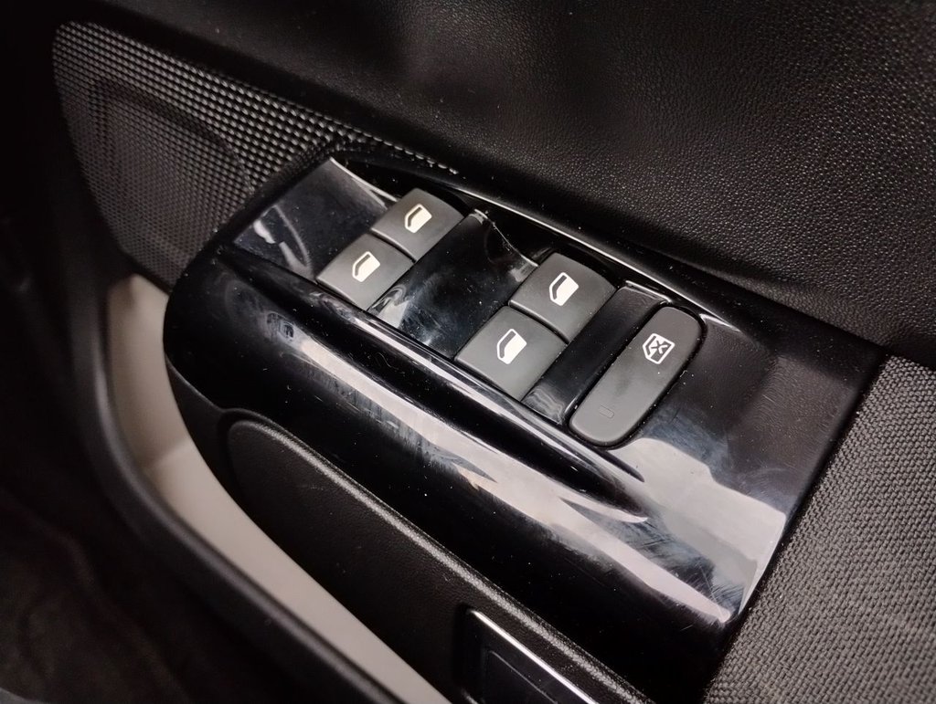 Used Citroen C3 2018 for sale - 76617987: Photo 25