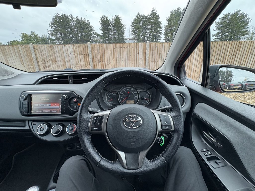 Used Toyota Yaris 2017 for sale - 76345179: Photo 17