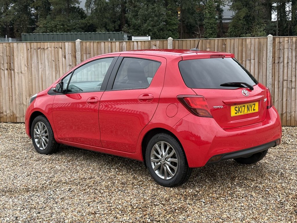 Used Toyota Yaris 2017 for sale - 76345179: Photo 3