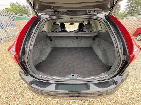 Used Volvo XC60 2015 for sale - 76080602: Photo 11