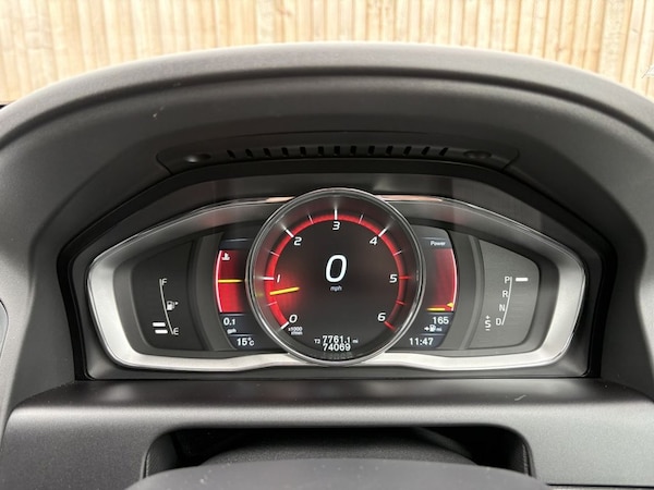 Used Volvo XC60 2015 for sale - 76080602: Photo 16