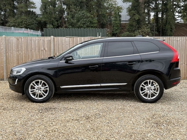 Used Volvo XC60 2015 for sale - 76080602: Photo 2