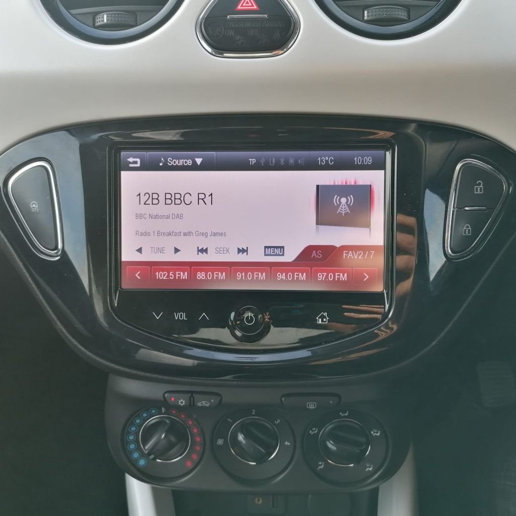 Used Vauxhall ADAM 2015 for sale - 76256103: Photo 14