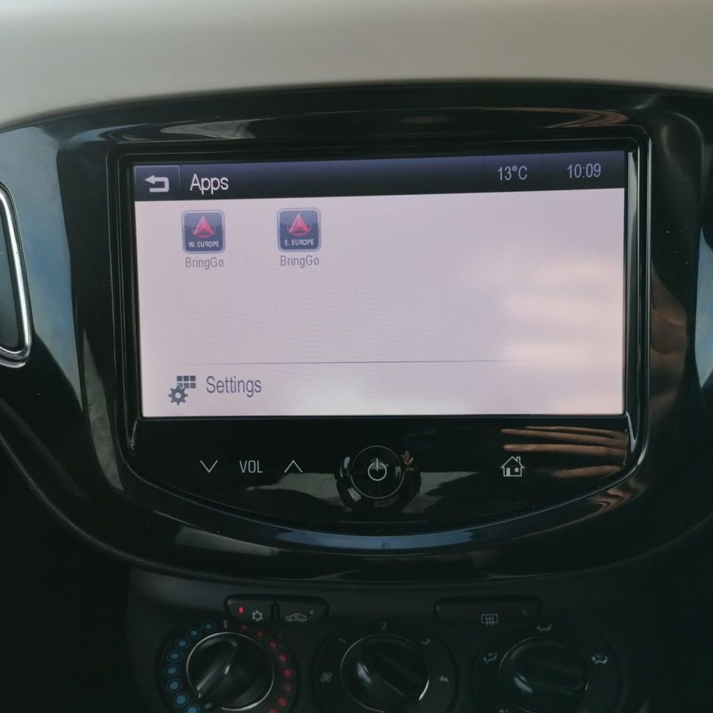 Used Vauxhall ADAM 2015 for sale - 76256103: Photo 17