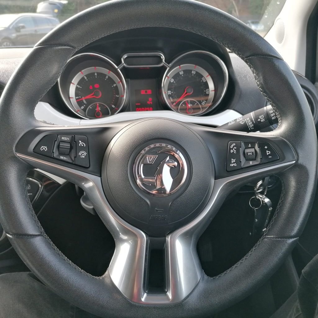 Used Vauxhall ADAM 2015 for sale - 76256103: Photo 9