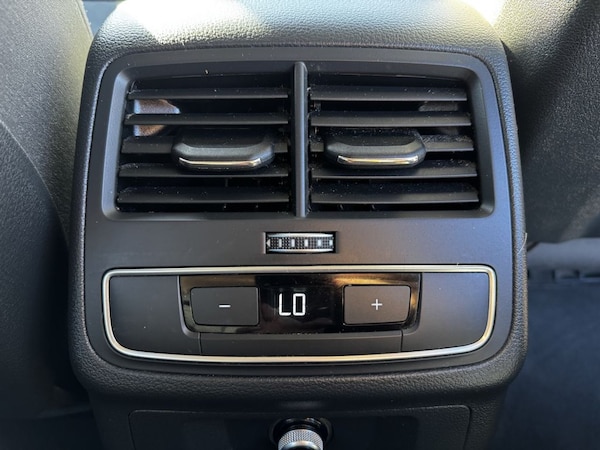 Used Audi A4 Avant 2017 for sale - 76105676: Photo 10