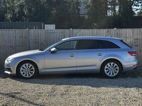 Used Audi A4 Avant 2017 for sale - 76105676: Photo 2