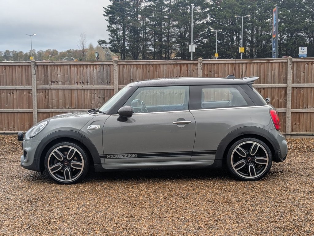 Used MINI Hatch 2015 for sale - 76642116: Photo 2