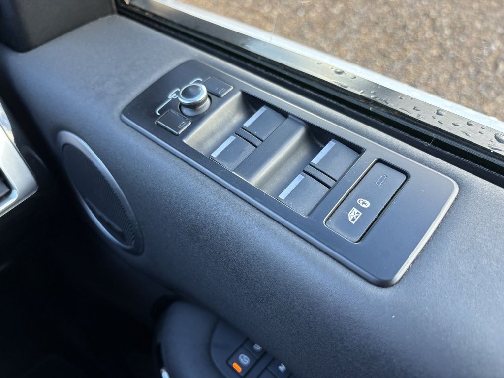 Used Land Rover Discovery 2018 for sale - 76698193: Photo 14