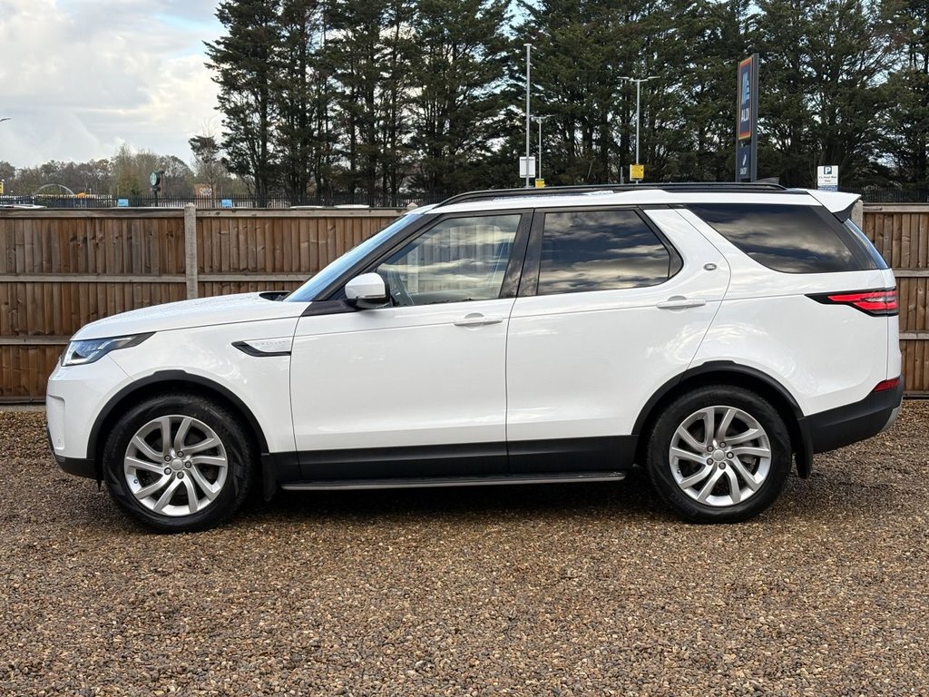 Used Land Rover Discovery 2018 for sale - 76698193: Photo 2