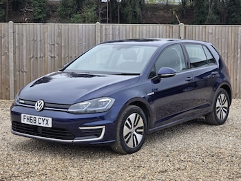 Used Volkswagen Golf 2019 for sale - 78256401: Photo