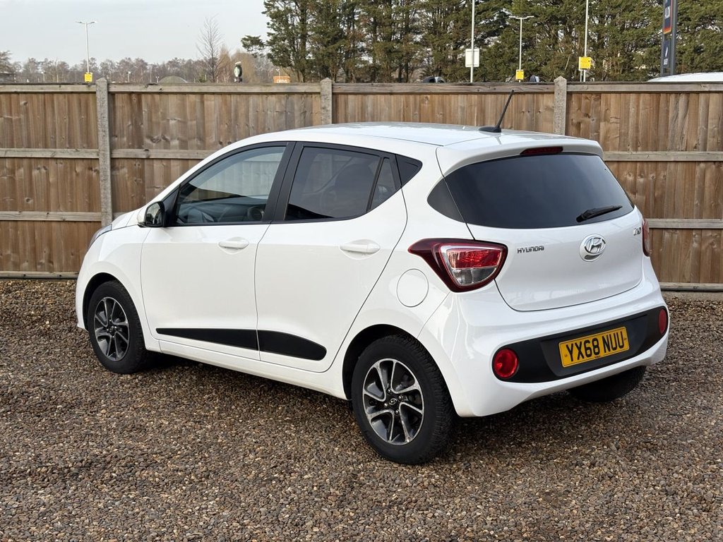 Used Hyundai i10 2018 for sale - 77027053: Photo 3