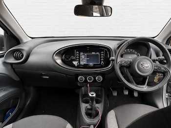 Used Toyota Aygo X 2023 for sale - 78330140: Photo