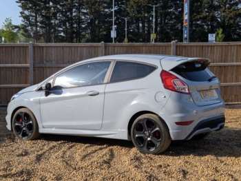 Used Ford Fiesta 2017 for sale - 74380059: Photo
