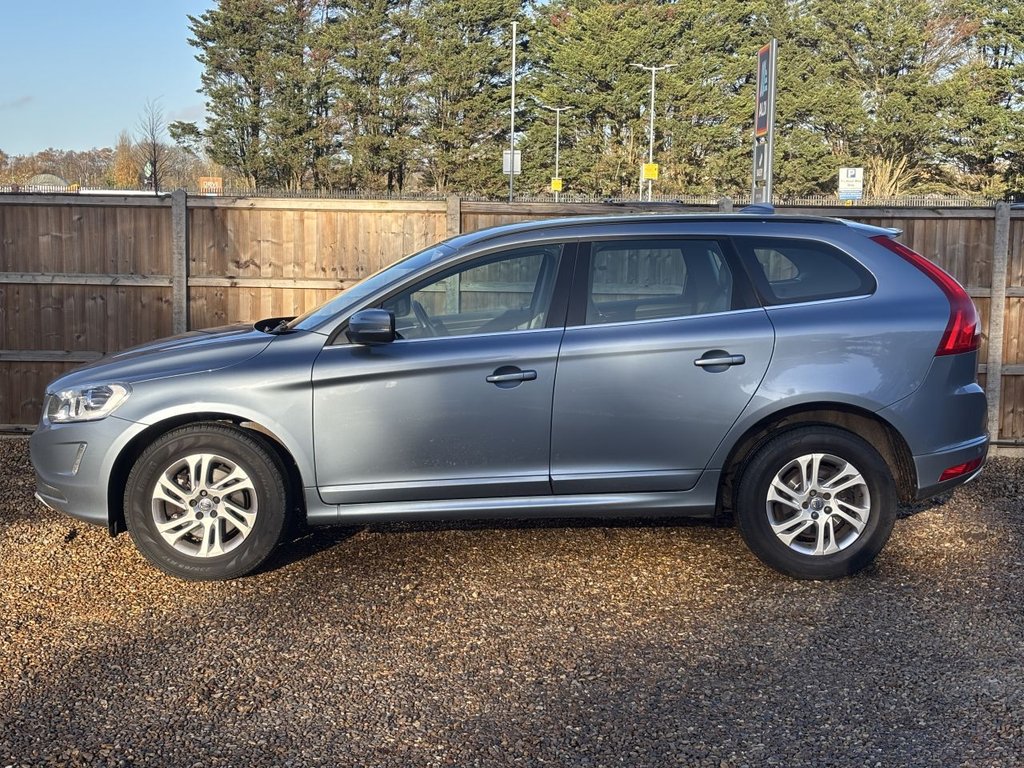 Used Volvo XC60 2017 for sale - 76783666: Photo 2