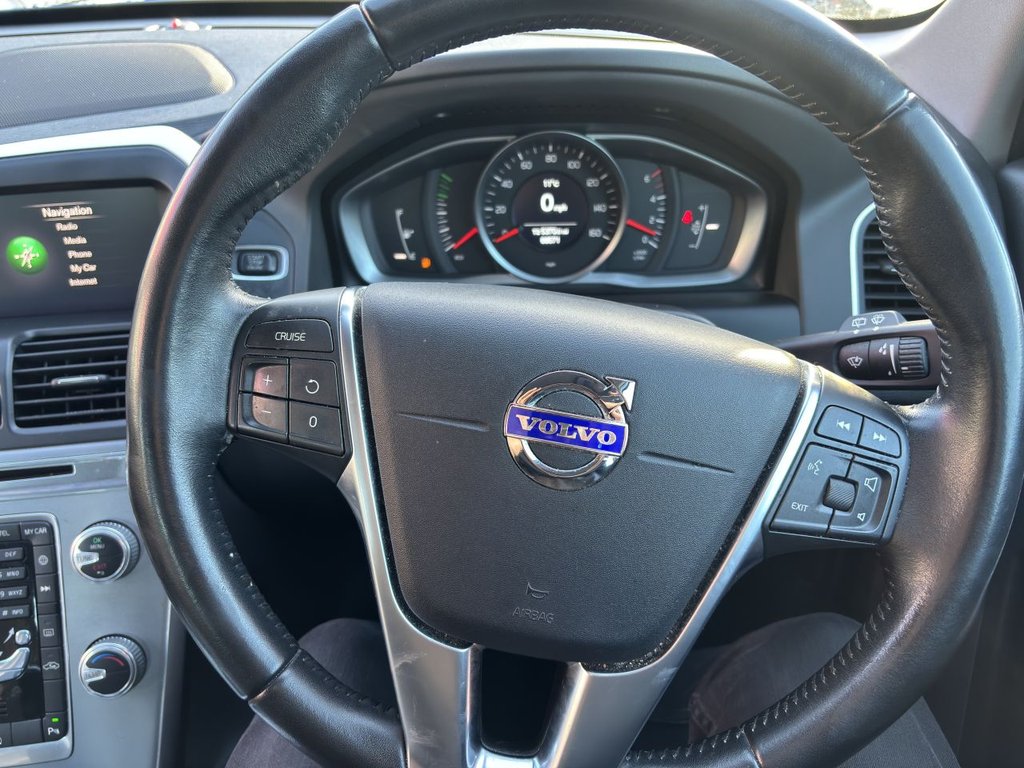 Used Volvo XC60 2017 for sale - 76783666: Photo 9