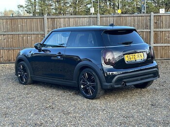 Used MINI Hatch 2022 for sale - 77007350: Photo