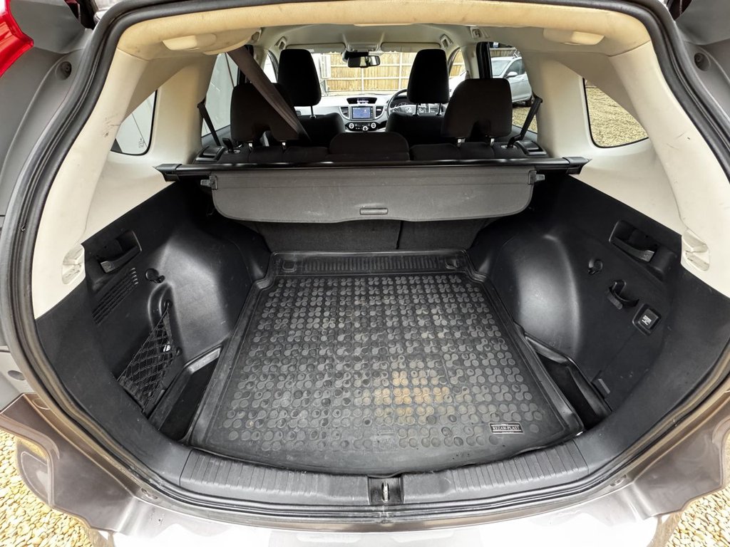 Used Honda CR-V 2017 for sale - 76080525: Photo 10