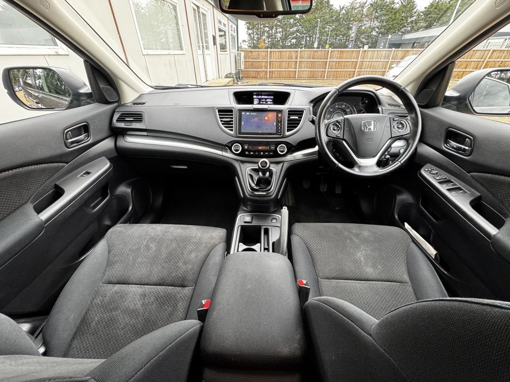 Used Honda CR-V 2017 for sale - 76080525: Photo 9