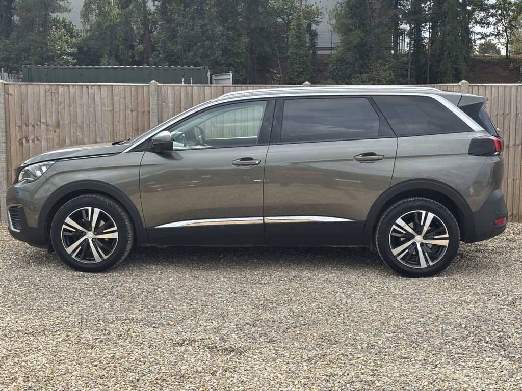 Used Peugeot 5008 2018 for sale - 76147282: Photo 2