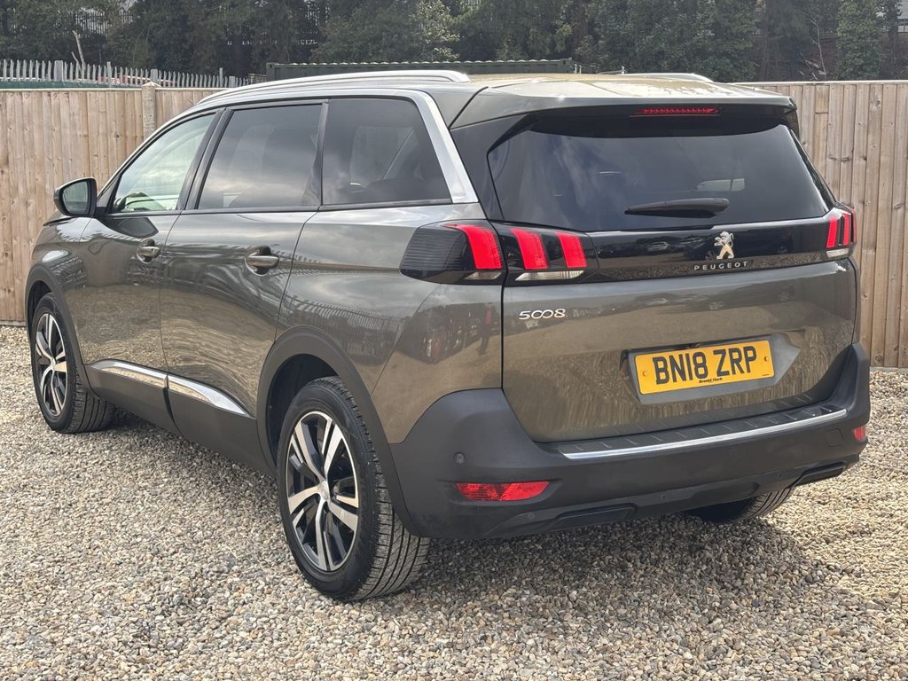 Used Peugeot 5008 2018 for sale - 76147282: Photo 3