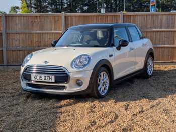 2015 (15) - 1.5 Cooper Hatchback 5dr Petrol Auto Euro 6 (s/s) (136 ps)