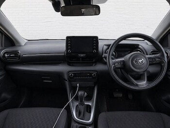 Used Toyota Yaris 2023 for sale - 78330394: Photo