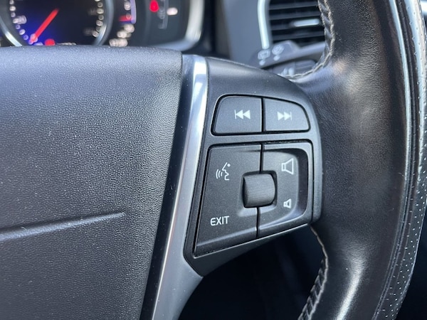 Used Volvo XC60 2017 for sale - 76038687: Photo 14