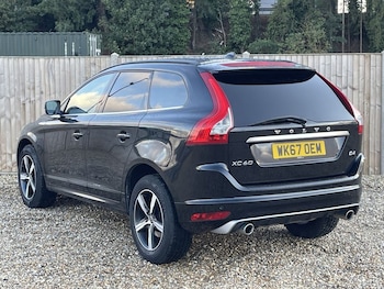 Used Volvo XC60 2017 for sale - 76038687: Photo 3