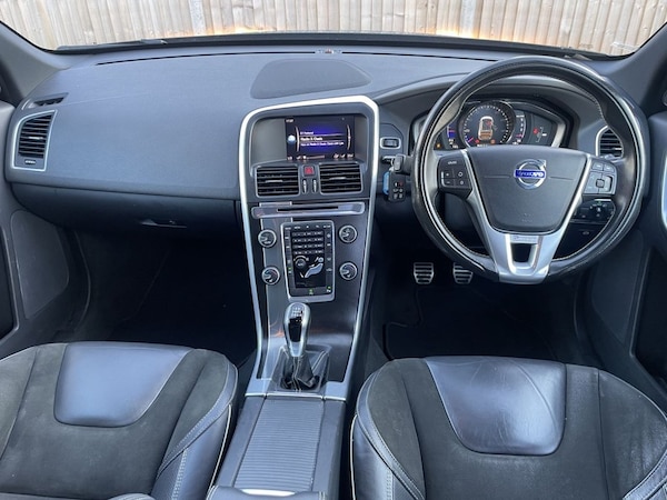 Used Volvo XC60 2017 for sale - 76038687: Photo 9