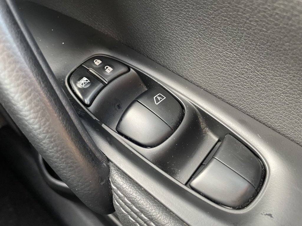 Used Nissan Qashqai 2015 for sale - 77383617: Photo 20