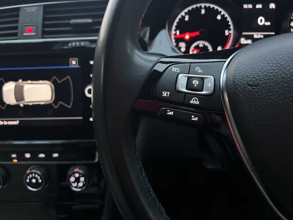 Used Volkswagen Golf 2018 for sale - 76496800: Photo 12