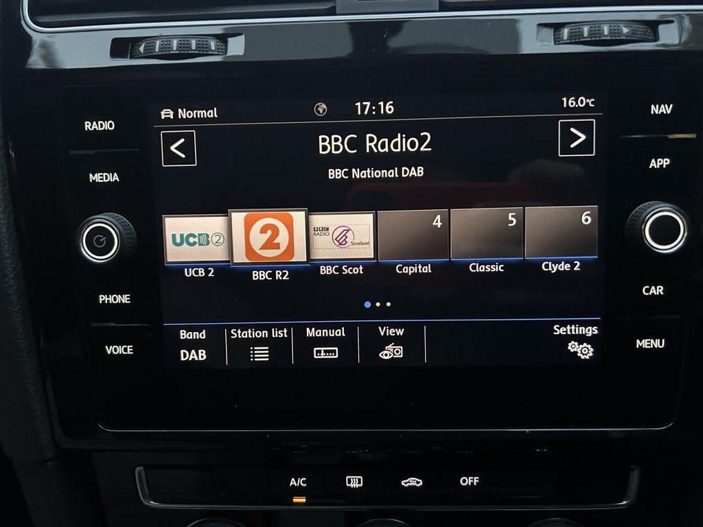 Used Volkswagen Golf 2018 for sale - 76496800: Photo 21