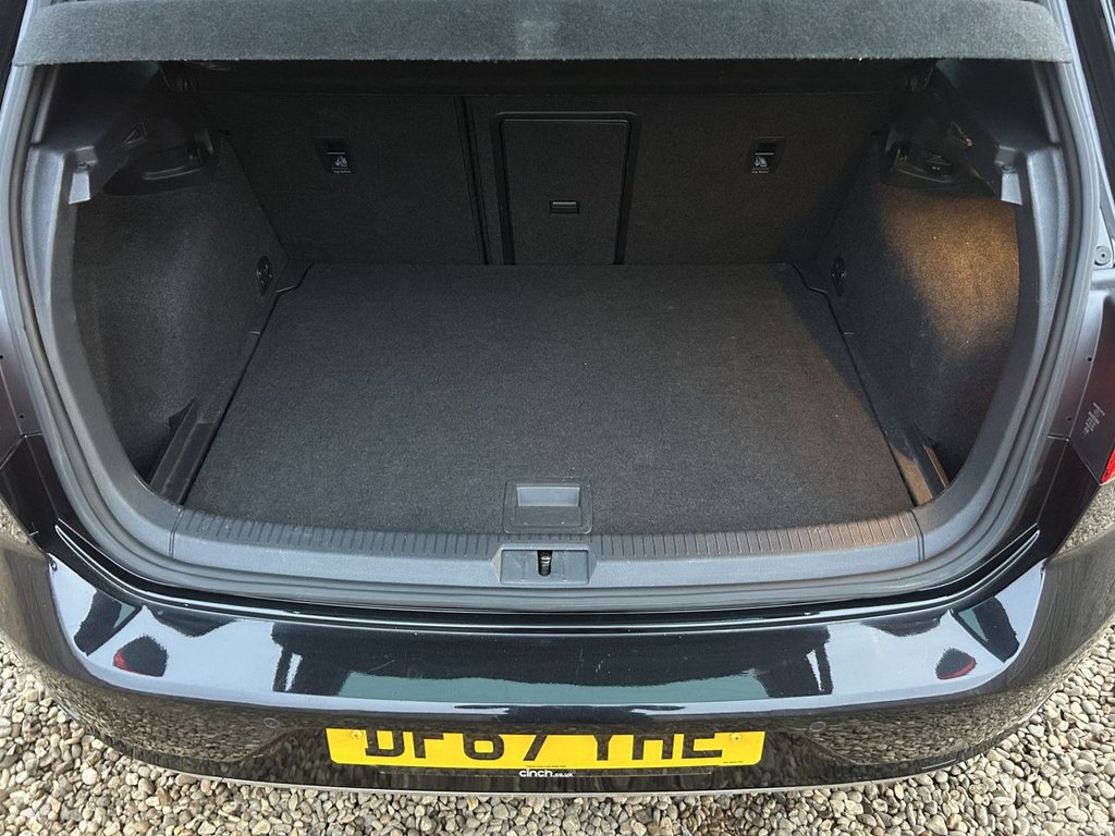 Used Volkswagen Golf 2018 for sale - 76496800: Photo 9