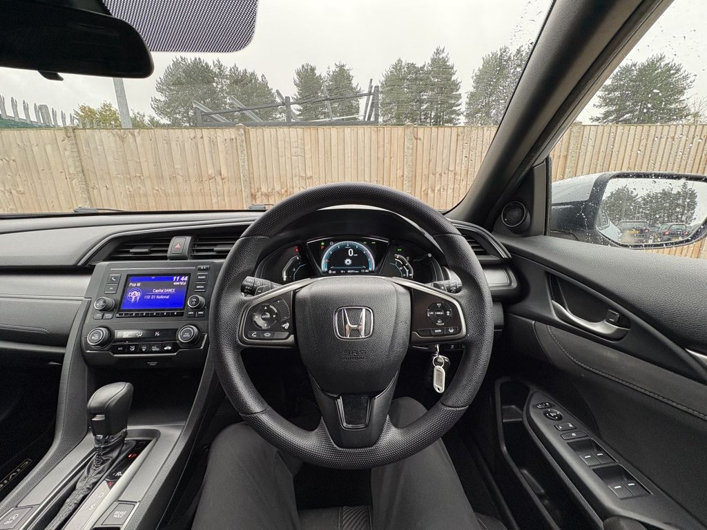 Used Honda Civic 2018 for sale - 76395631: Photo 12