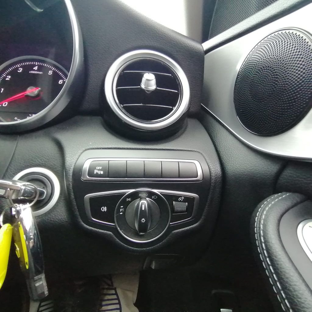 Used Mercedes-Benz C Class 2018 for sale - 75831240: Photo 15