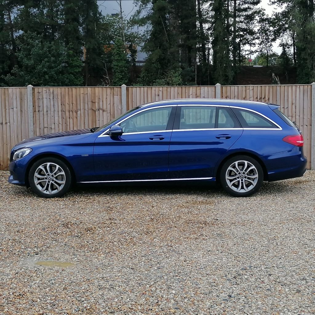 Used Mercedes-Benz C Class 2018 for sale - 75831240: Photo 2