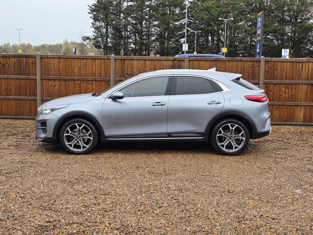 Used Kia XCeed 2020 for sale - 77463416: Photo 2